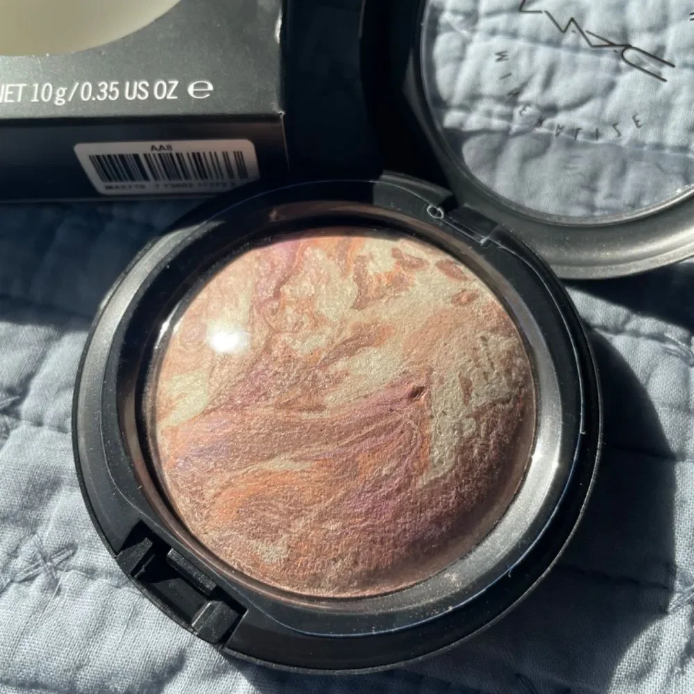 BNIB MAC Cosmetics Mineralize Skinfinish in Perfect Topping - Rare